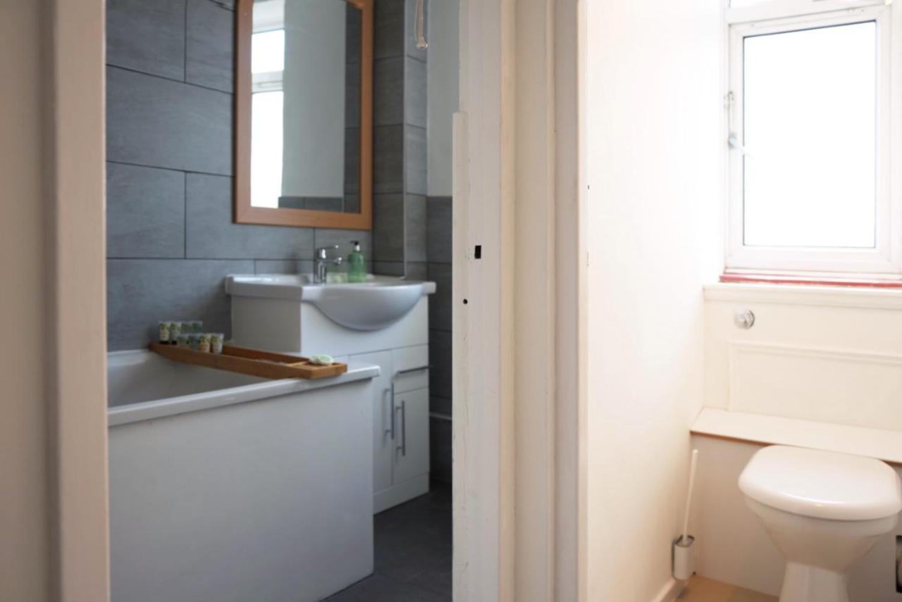 Sophie Place In Vauxhall - 3 Double Beds, 1 Sofa Bed, Spacious Лондон Экстерьер фото
